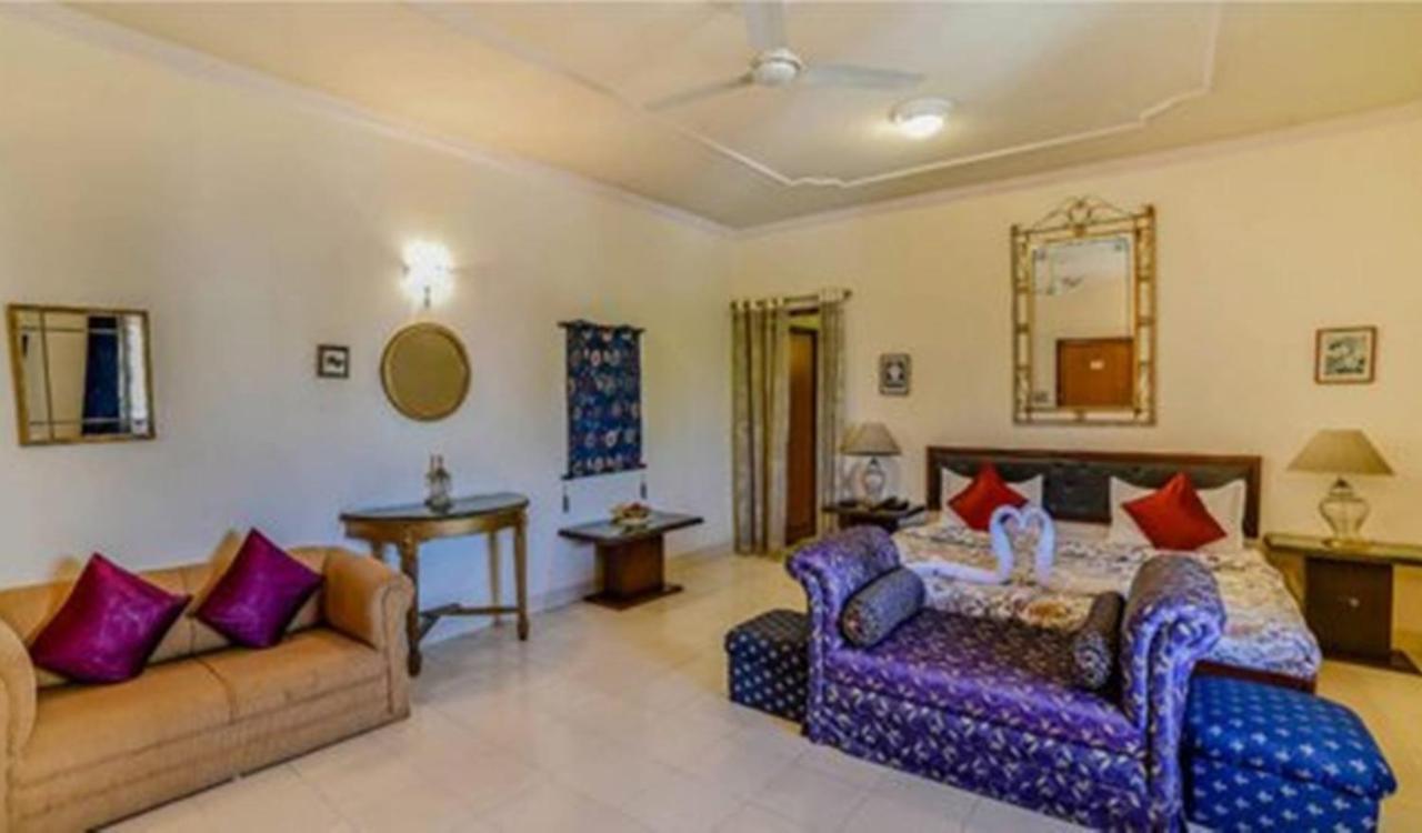 Hotel Sugan Niwas Palace Джайпур Екстериор снимка