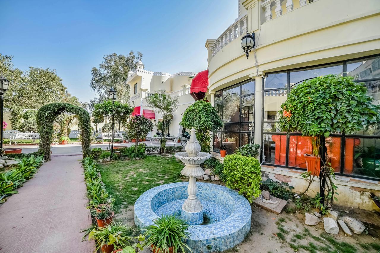 Hotel Sugan Niwas Palace Джайпур Екстериор снимка