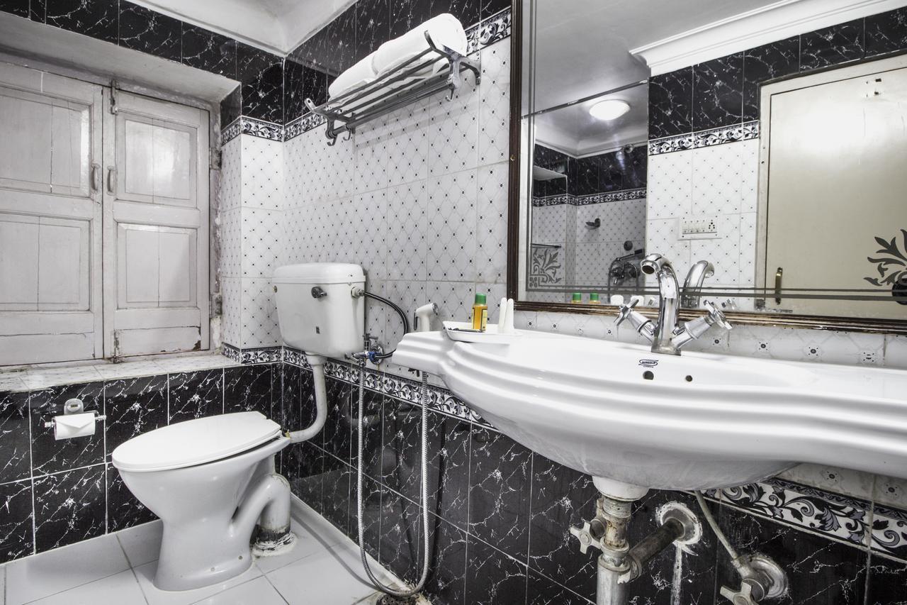 Hotel Sugan Niwas Palace Джайпур Екстериор снимка